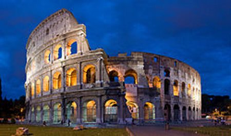 leje autocamper .Colosseum_in_Rome,_Italy_-_April_2007